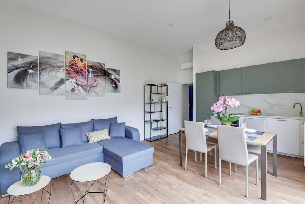 Brp Cannes Center, Sixteen-Bedroom Luxury House Holiday home